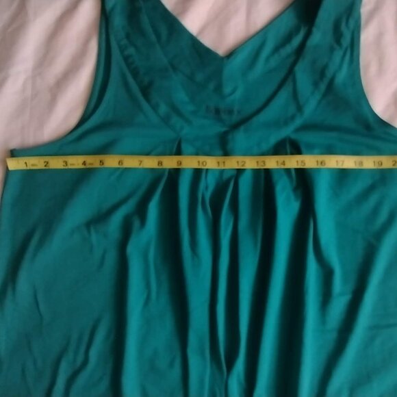 Roman's Green, sleeveless tank top, 1X, 35" long, 60% cotton, 40% polyester - Picture 7 of 10
